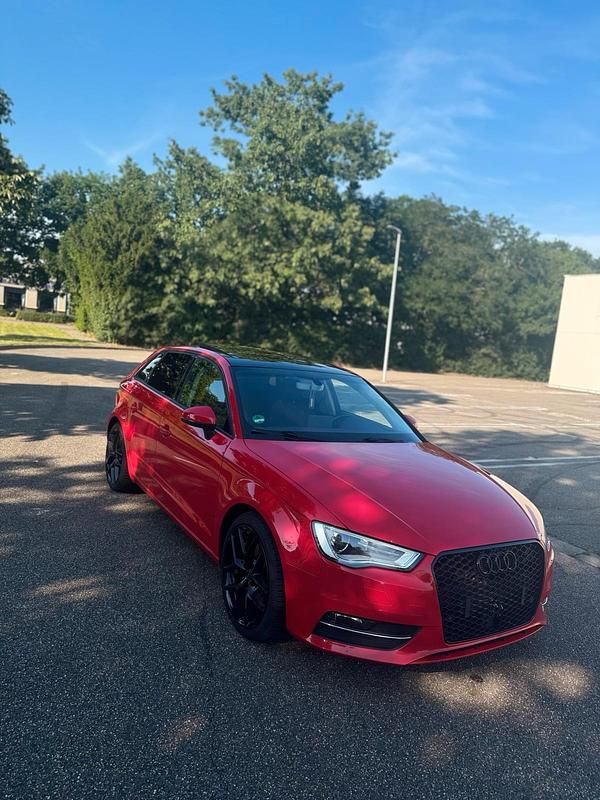 Rot Gebraucht 2015 Audi A3 Kleinwagen | 11.200 € (Fairer Preis) - Bild 1/4