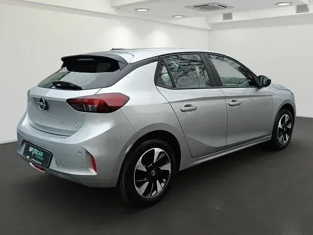 Gebraucht Opel Corsa-e 100 kW (136 PS) 2023 Kristall silber (met Kleinwagen