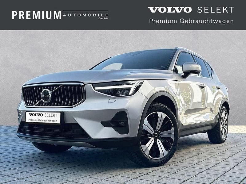 Grau Gebraucht 2022 Volvo XC40 Plus SUV | 29.890 € (Superpreis) - Bild 1/4