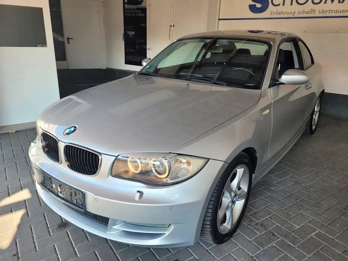 Gebraucht BMW 120 Coupé Advantage 177 PS (130 kW) 2009 Silber Coupé