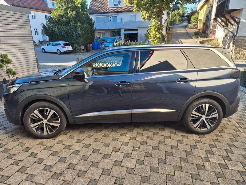 Gebraucht Peugeot 5008 Allure 131 PS (96 kW) 2020 Blau SUV