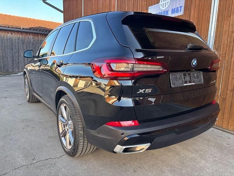 Gebraucht BMW X5 Performance 286 PS (210 kW) 2022 Schwarz SUV