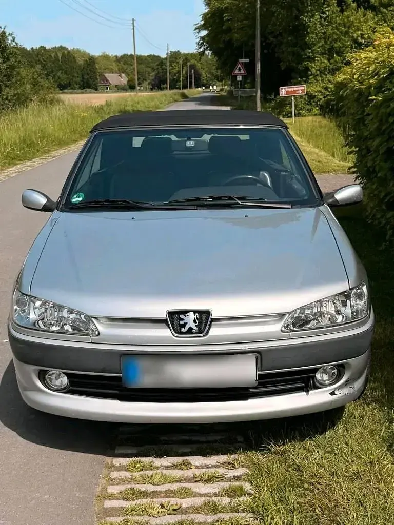 Gebraucht Peugeot 306 Cabriolet 90 PS (66 kW) 2000 Silber Cabrio