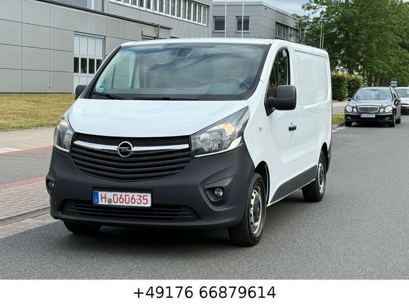 Weiß Gebraucht 2018 Opel Vivaro Van | 12.999 € (Superpreis) - Bild 1/4
