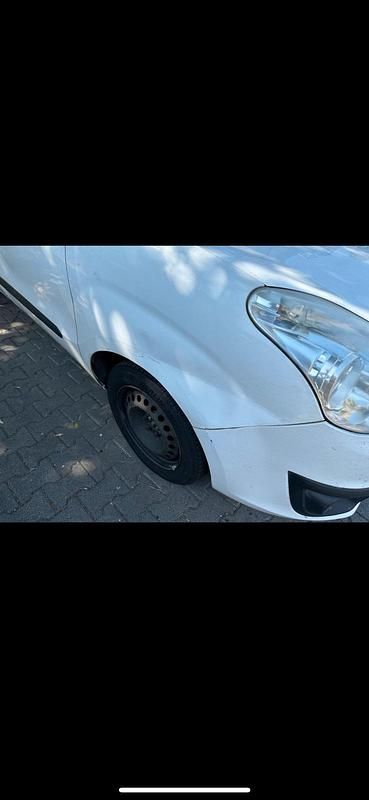 Usata Opel Combo 105 CV (77 kW) 2012 Bianco Monovolume