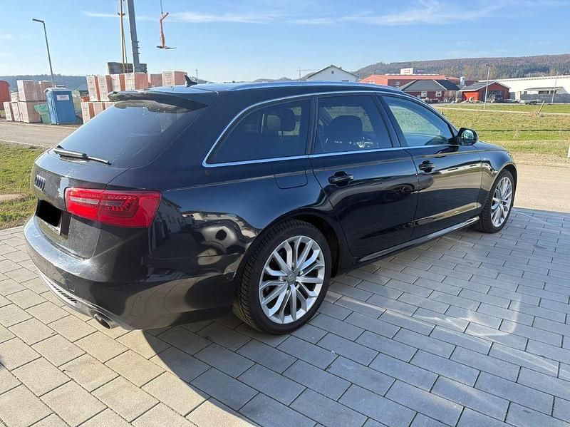 Gebraucht Audi A6 Sport 204 PS (150 kW) 2014 Schwarz Kombi