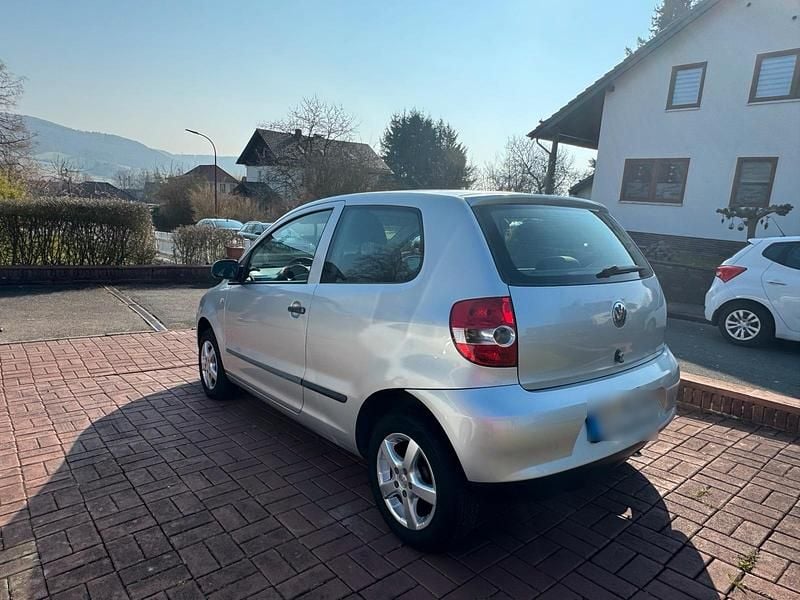 Gebraucht VW Fox 54 PS (39 kW) 2007 Silber Kleinwagen