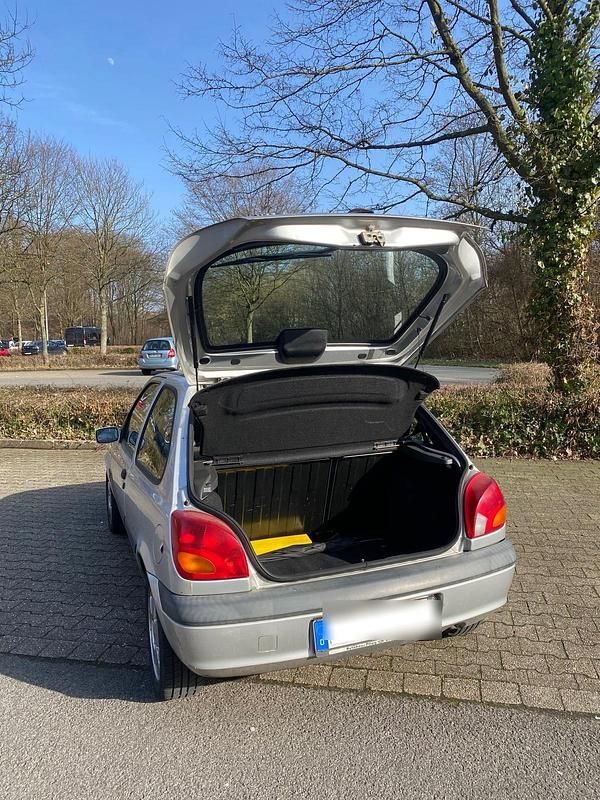Gebraucht Ford Fiesta 60 PS (44 kW) 2001 Silber Kleinwagen