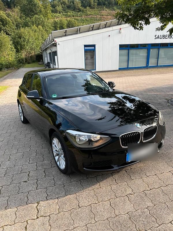 Schwarz Gebraucht 2014 BMW 120 M Sport Kleinwagen | 10.200 € (Guter Preis) - Bild 1/4