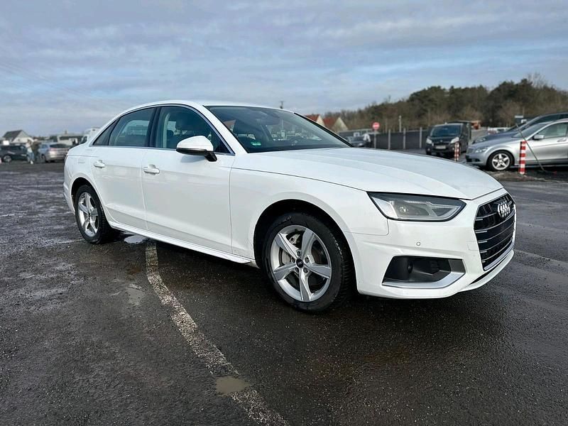 Gebraucht Audi A4 204 PS (150 kW) 2021 Weiß Limousine