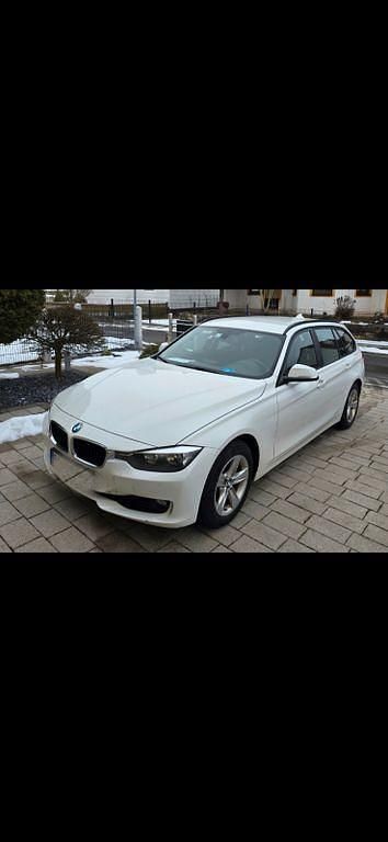 Gebraucht BMW 318 143 PS (105 kW) 2014 Weiß Kombi