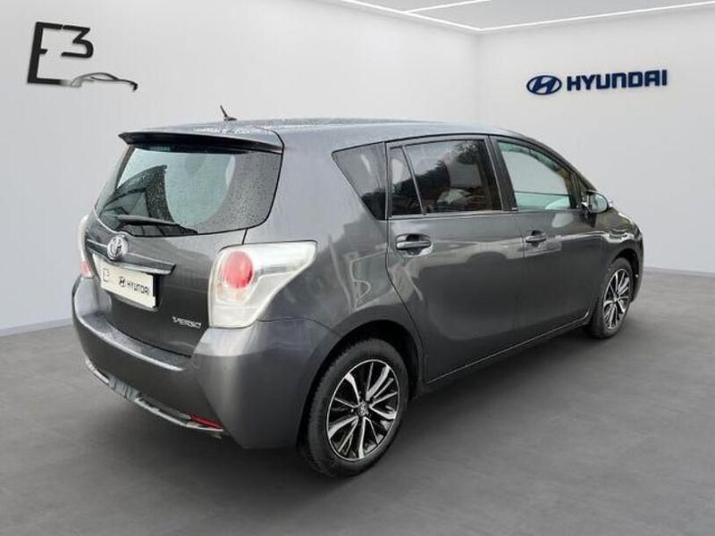 Gebraucht Toyota Verso 147 PS (108 kW) 2017 Andere Van / Kleinbus