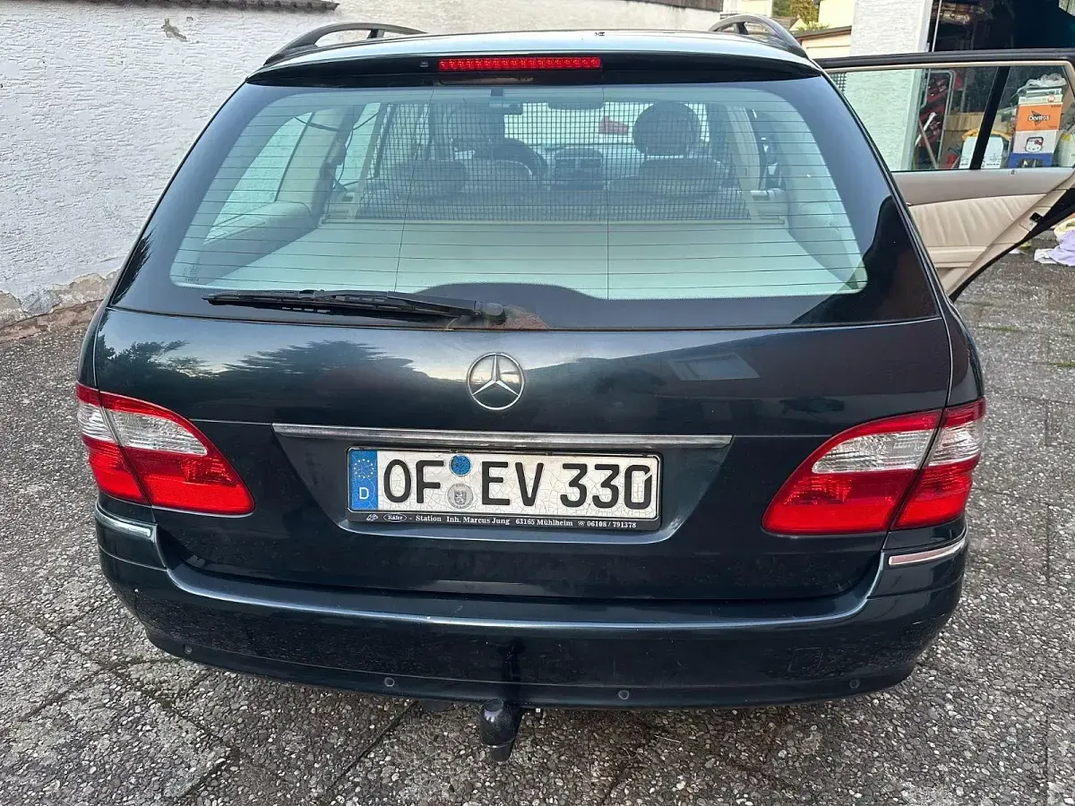 Occasion Mercedes E240 Elegance 177 ch (130 kW) 2004 Noir Break