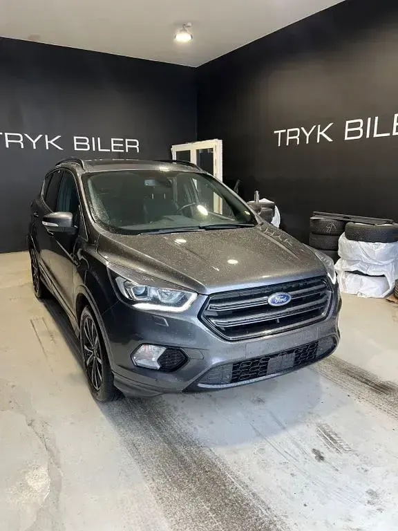 Gebraucht Ford Kuga ST-Line 120 PS (88 kW) 2019 Grau SUV