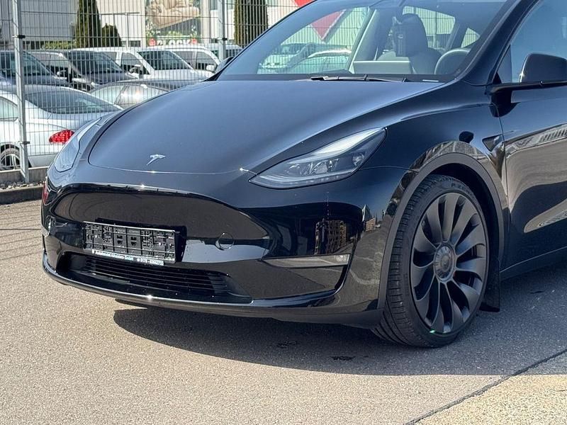 Gebraucht Tesla Model Y Performance 392 kW (534 PS) 2023 Schwarz SUV