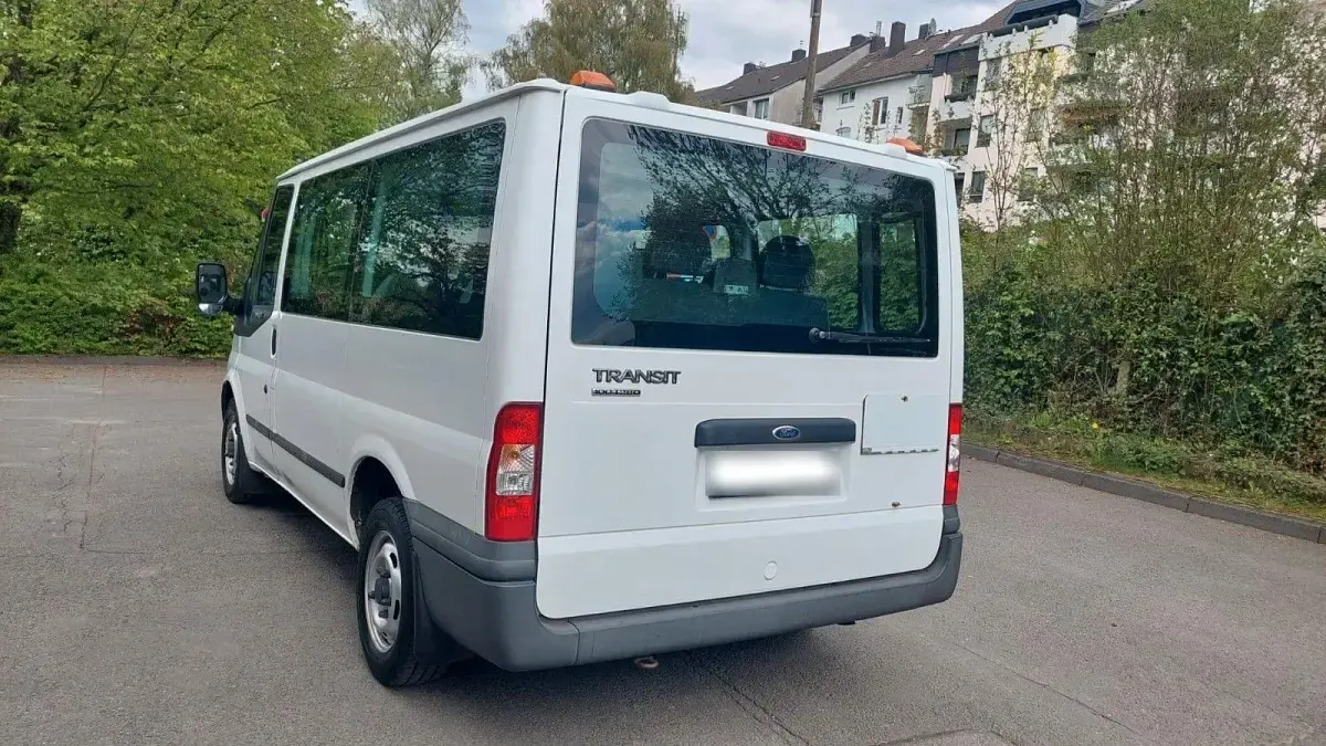 Used Ford Transit 101 HP (74 kW) 2013 White Minivan