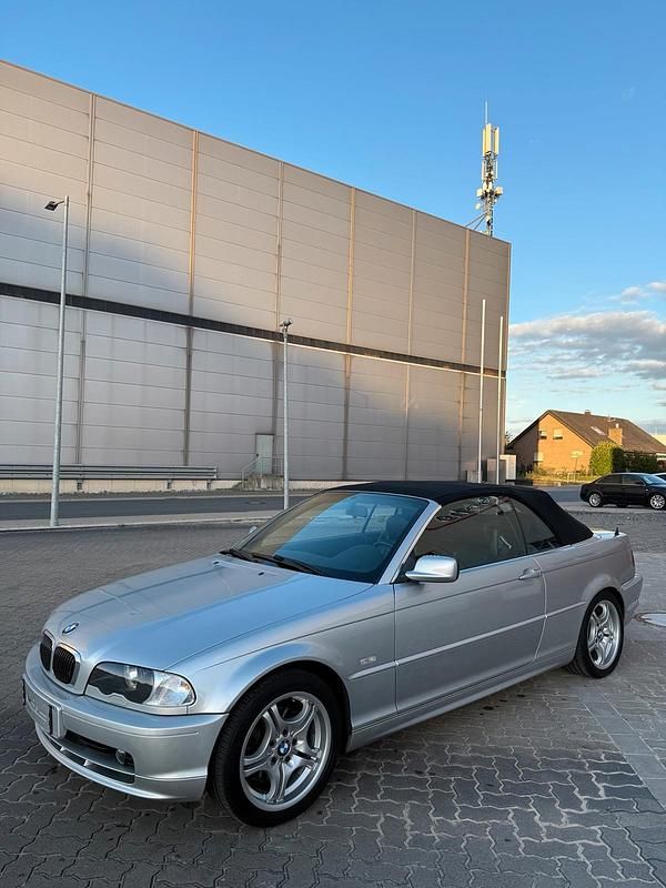Silber Gebraucht 2000 BMW 320 Cabriolet Cabrio | 6.300 € - Bild 1/4