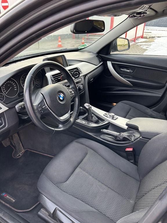 Gebraucht BMW 316 Efficient Dynamics 136 PS (100 kW) 2015 Andere farben Limousine