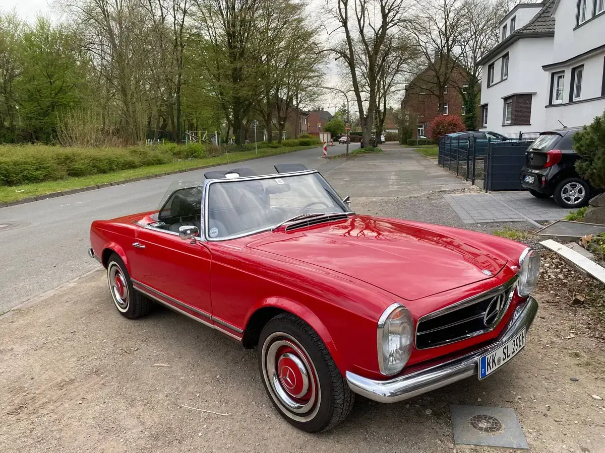 Gebraucht Mercedes 230 150 PS (110 kW) 1965 Rot Cabrio