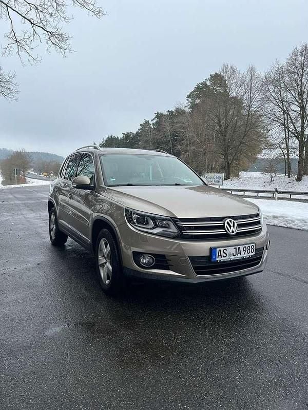 Gold Gebraucht 2012 VW Tiguan Trendline SUV | 10.500 € (Fairer Preis) - Bild 1/4