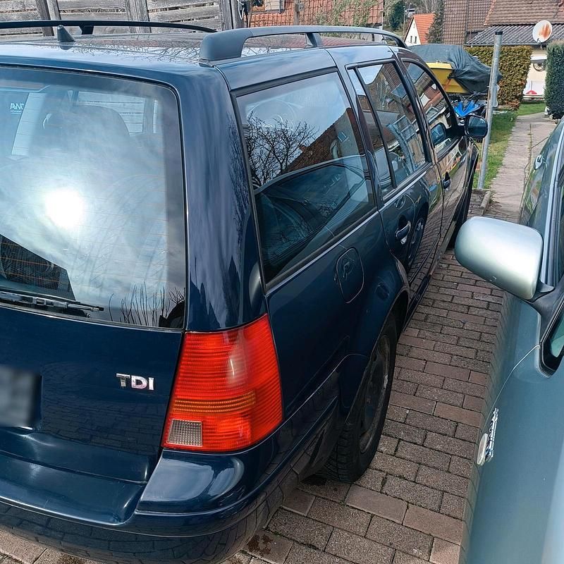 Gebraucht VW Golf IV 131 PS (96 kW) 2003 Blau Kombi