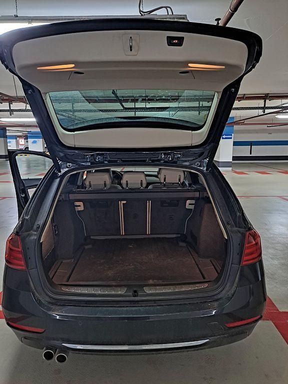 Second-hand BMW 325 218 CP (160 kW) 2015 Negru Break