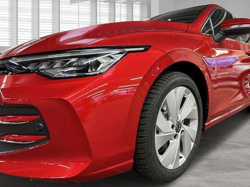 Gebraucht VW Golf VIII Style 204 PS (150 kW) 2024 Rot Limousine