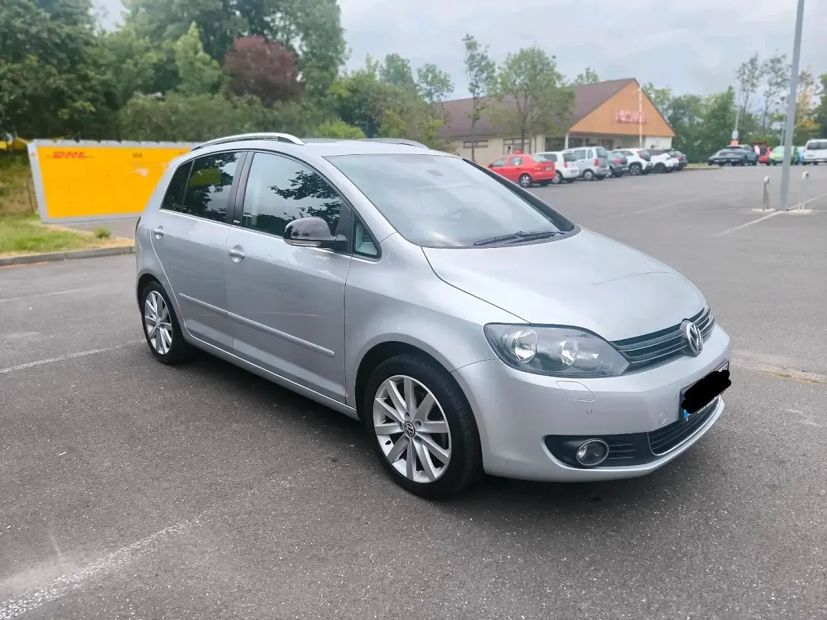 Gebraucht VW Golf VII 122 PS (89 kW) 2012 Grau Limousine
