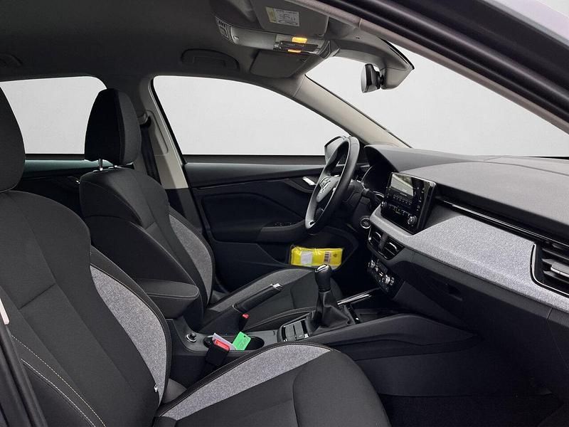 Gebraucht Skoda Kamiq Selection 95 PS (69 kW) 2024 Graphitegrau metallic SUV
