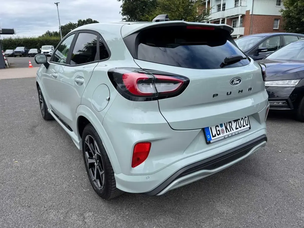 Gebraucht Ford Puma ST-Line X 155 PS (114 kW) 2025 Grau Limousine