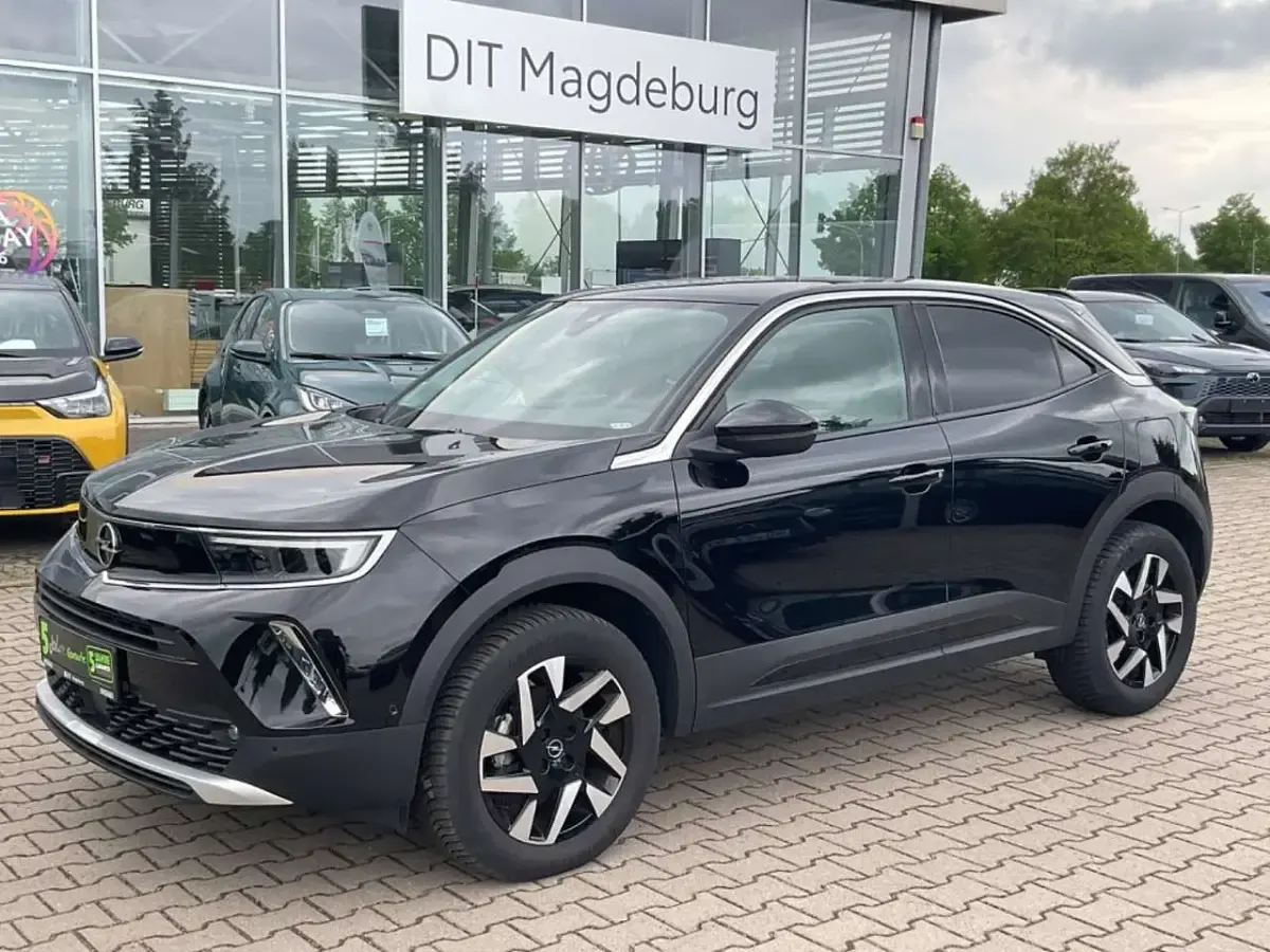 Gebraucht Opel Mokka Elegance 136 PS (100 kW) 2023 Lackierung schwarz perla nera/ SUV