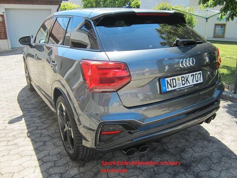 Gebraucht Audi SQ2 Ambiente 300 PS (220 kW) 2024 Grau SUV