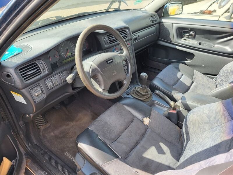 Blau Gebraucht 1997 Volvo V70 Kombi | 900 € (Superpreis) - Bild 1/4