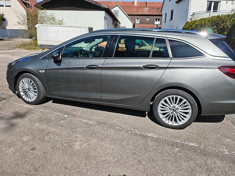 Gebraucht Opel Astra Elegance 131 PS (96 kW) 2020 Grau Kombi