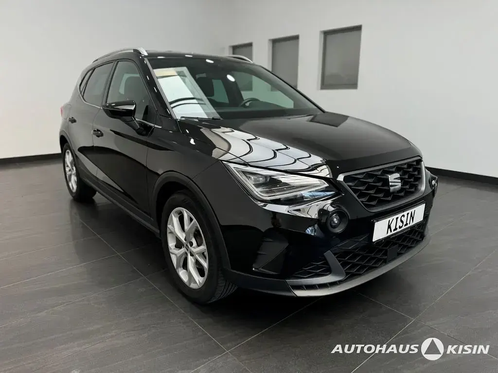 Gebraucht Seat Arona FR-Line 95 PS (69 kW) 2025 Midnight schwarz metallic SUV