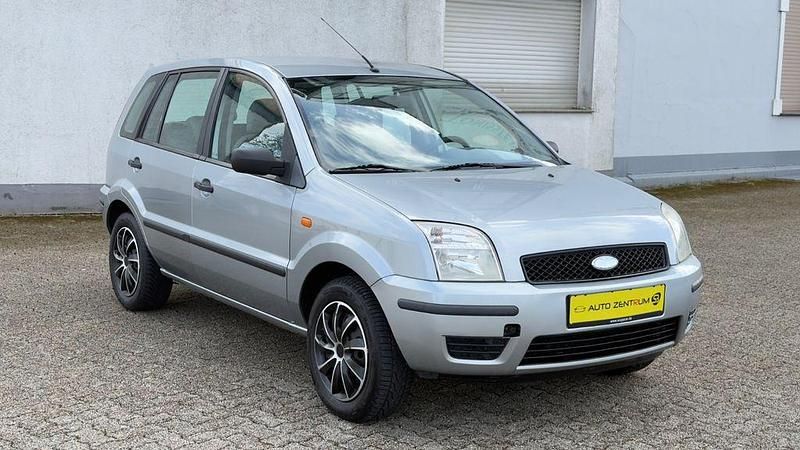 Gebraucht Ford Fusion Ambiente 80 PS (58 kW) 2004 Silber Kleinwagen