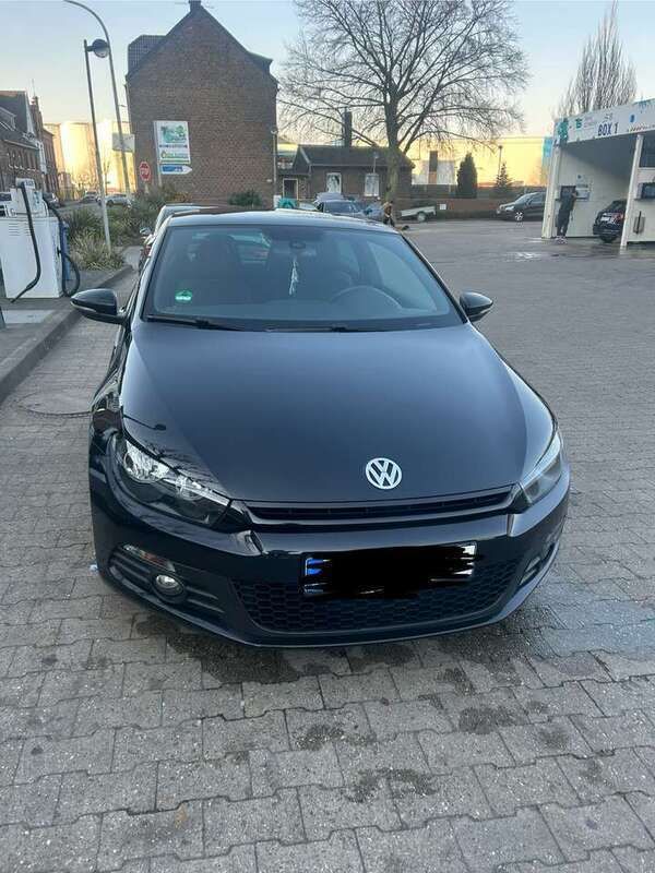Schwarz Gebraucht 2009 VW Scirocco Coupé | 8.890 € (Fairer Preis) - Bild 1/4