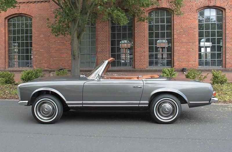 Gebraucht Mercedes W113 150 PS (110 kW) 1965 Grau Cabrio