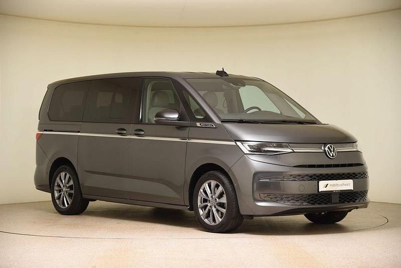 Gebraucht VW Multivan Style 150 PS (110 kW) 2024 Grau Van