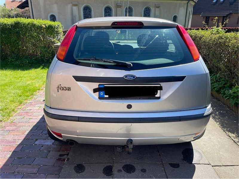 Second-hand Ford Focus 116 CP (85 kW) 2004 Argintiu Break