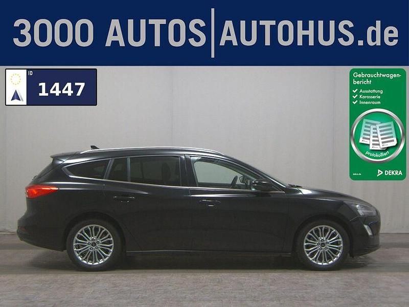 Gebraucht Ford Focus Titanium 150 PS (110 kW) 2020 Obsidianschwarz metallic Kombi