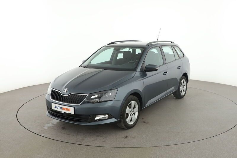 Grau Gebraucht 2015 Skoda Fabia Style Kombi | 8.880 € (Guter Preis) - Bild 1/4