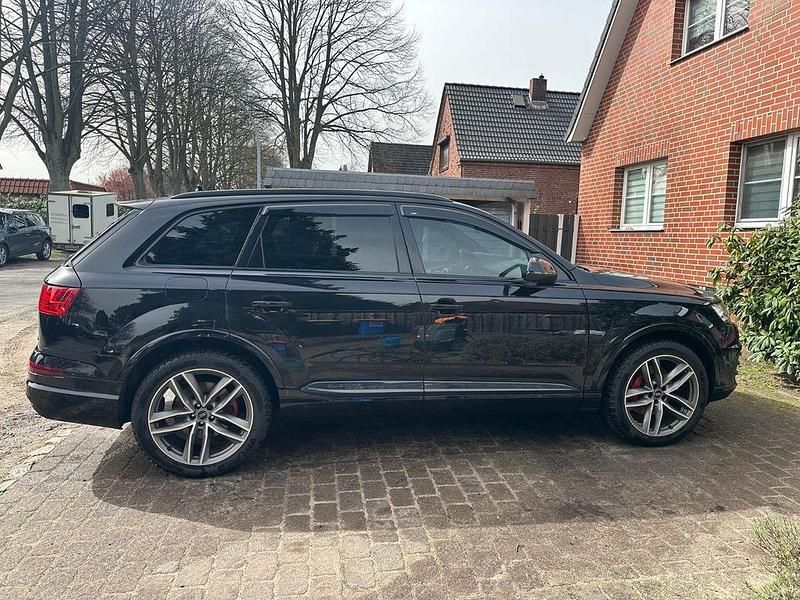 Gebraucht Audi Q7 Ambiente 272 PS (200 kW) 2016 Schwarz SUV