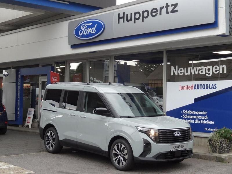 Neu Ford Tourneo Courier Titanium 125 PS (91 kW) 2026 Cactus grey Van / Kleinbus