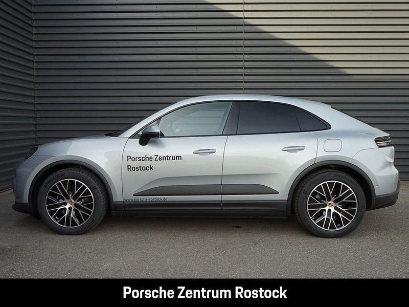 Second-hand Porsche Macan 300 kW (408 CP) 2026 Argintiu SUV