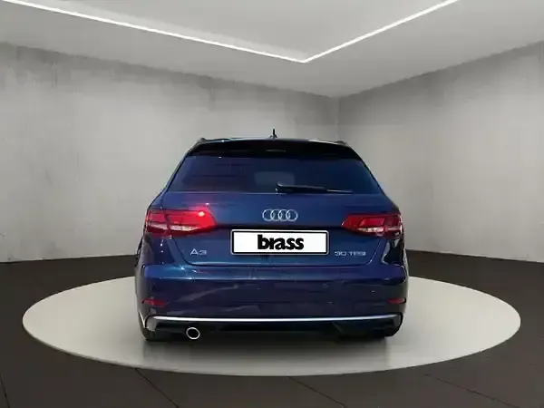 Gebraucht Audi A3 Design 116 PS (85 kW) 2019 Kosmosblau metallic Limousine