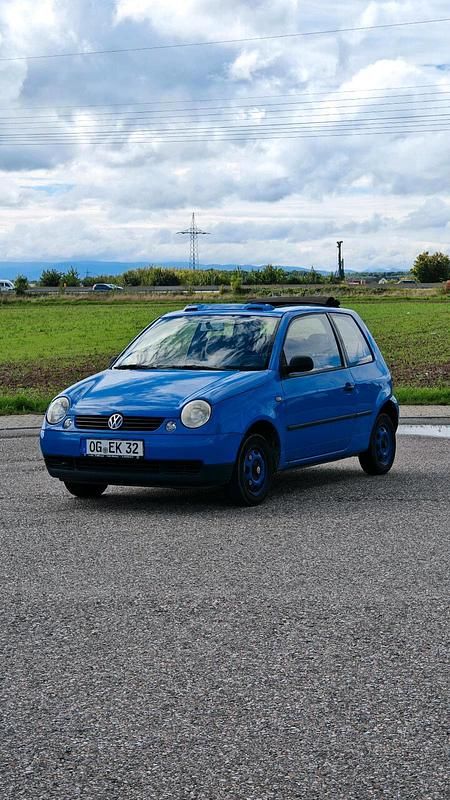 Blau Gebraucht 2000 VW Lupo Kleinwagen | 250 € (Superpreis) - Bild 1/4