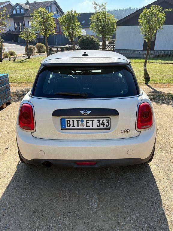 Gebraucht Mini ONE 75 PS (55 kW) 2015 Weiß Kleinwagen