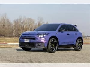 Neu Abarth 600e Scorpionissima 206 kW (281 PS) 2026 Violett (hypnotic purple (194)) SUV