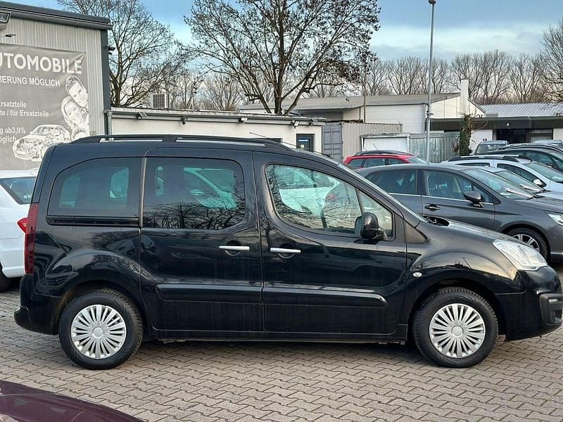 Gebraucht Citroën Berlingo PureTech 110 PS (80 kW) 2017 Schwarz Van / Kleinbus